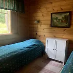 Tahkon Riihiranta - 4 Bedroom With View - Tilava Moekki Rantanaekymin Villa *