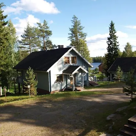 Tahkon Riihiranta - 4 Bedroom With View - Tilava Moekki Rantanaekymin Villa Tahkovuori
