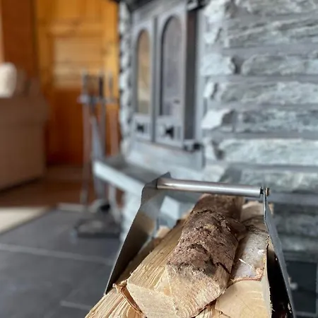 Villa Tahkon Riihiranta - 4 Bedroom With View - Tilava Moekki Rantanaekymin *