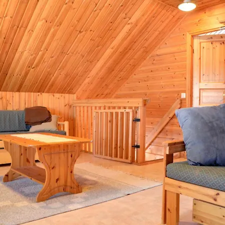 Villa Tahkon Riihiranta - 4 Bedroom With View - Tilava Moekki Rantanaekymin Tahkovuori