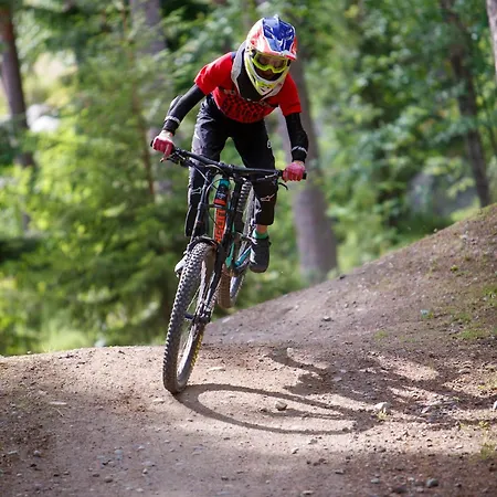 Tahkon Riihiranta - 4 Bedroom With View - Tilava Moekki Rantanaekymin