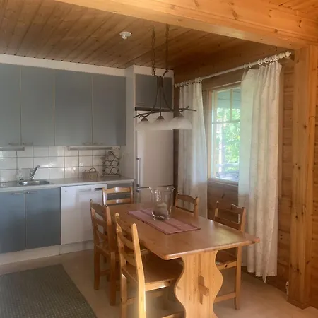 Villa Tahkon Riihiranta - 4 Bedroom With View - Tilava Moekki Rantanaekymin *