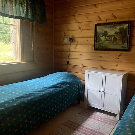 Tahkon Riihiranta - 4 Bedroom With View - Tilava Moekki Rantanaekymin Villa *