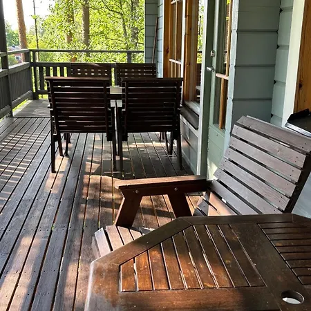 Tahkon Riihiranta - 4 Bedroom With View - Tilava Moekki Rantanaekymin * Tahkovuori